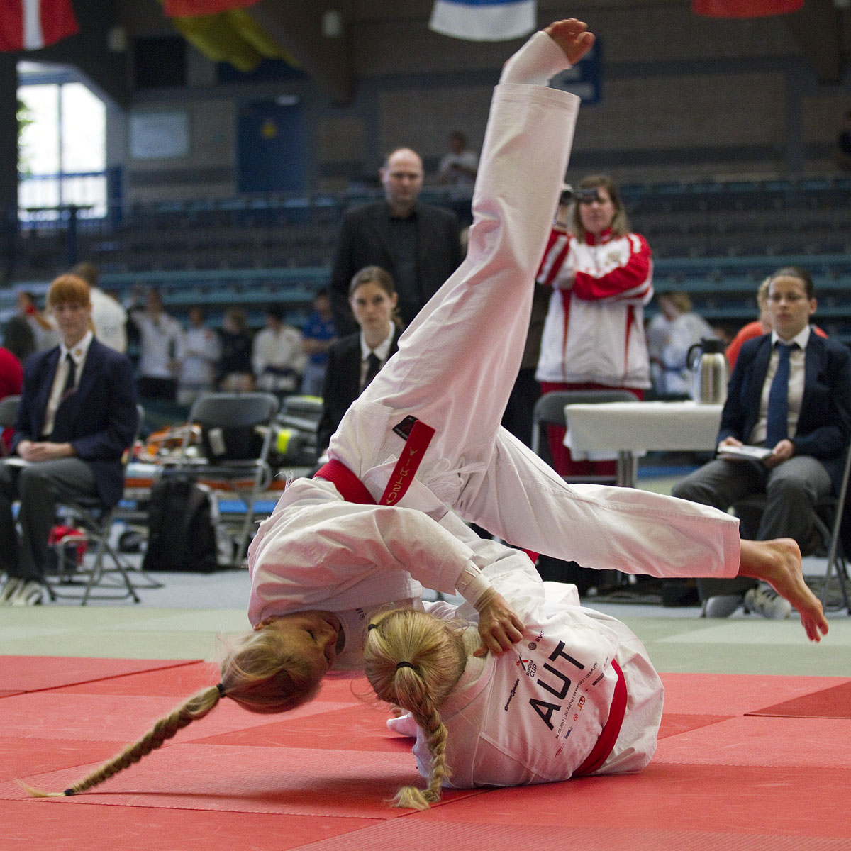 Duo Frauen: MirneSa & MirneTa Becirovic (AUT)