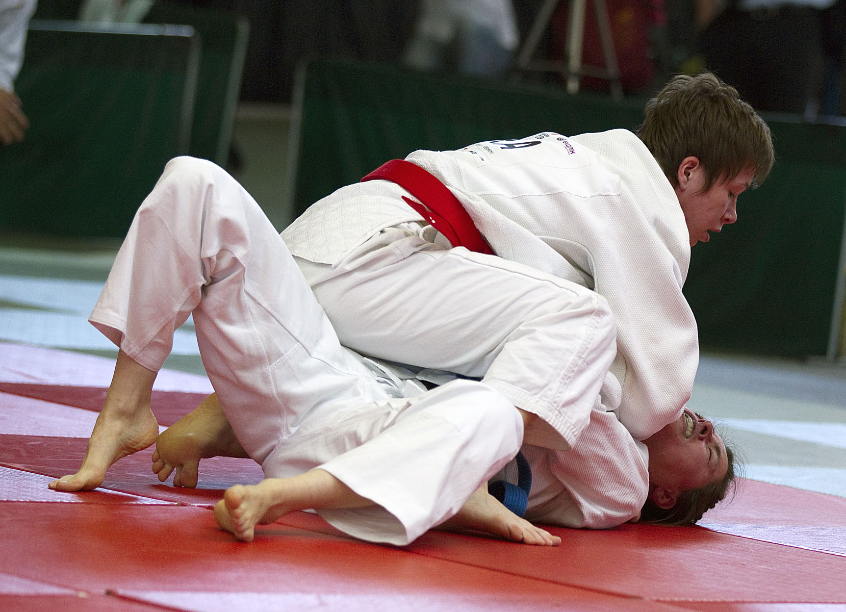 Finalkampf Newaza -58kg: Anais Chauvel (FRA) besiegt Verena Oberst (GER)