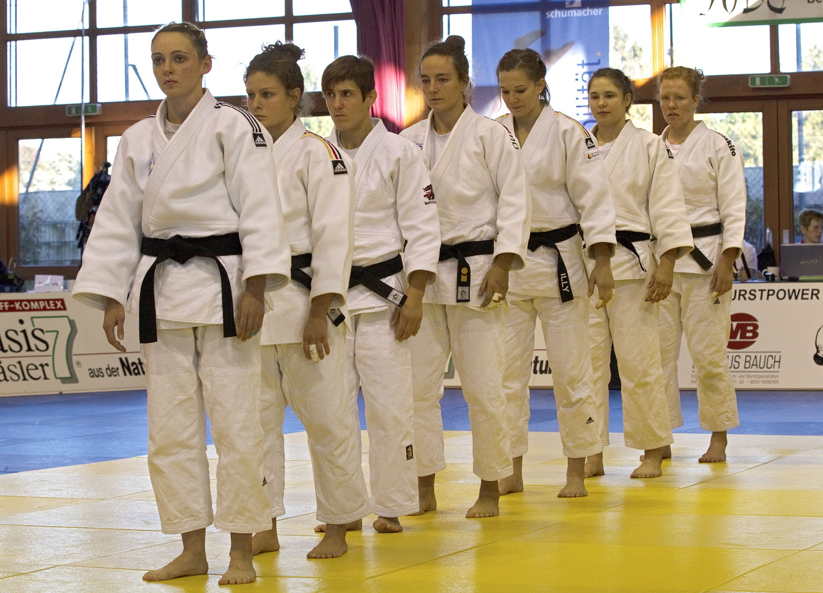 Kim-Chi Wiesbaden: Anika - Leandra - Ilse - Christiane - Iljana - Laura - Lea 