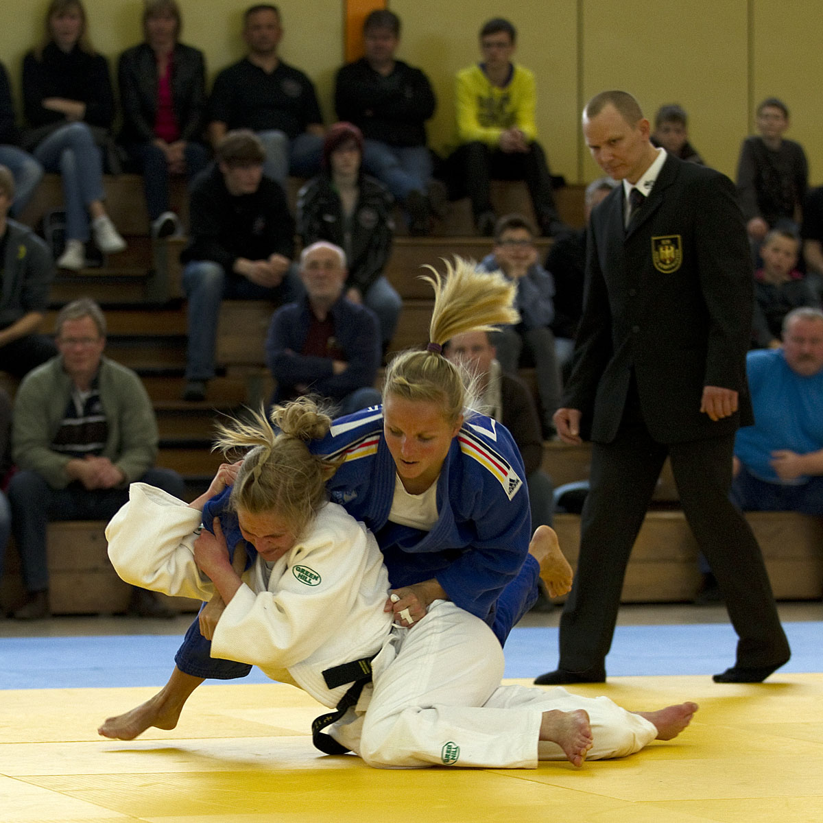 Esther Drotler (Kim-Chi Wiesbaden) vs Monika Fink (TV Altdorf)