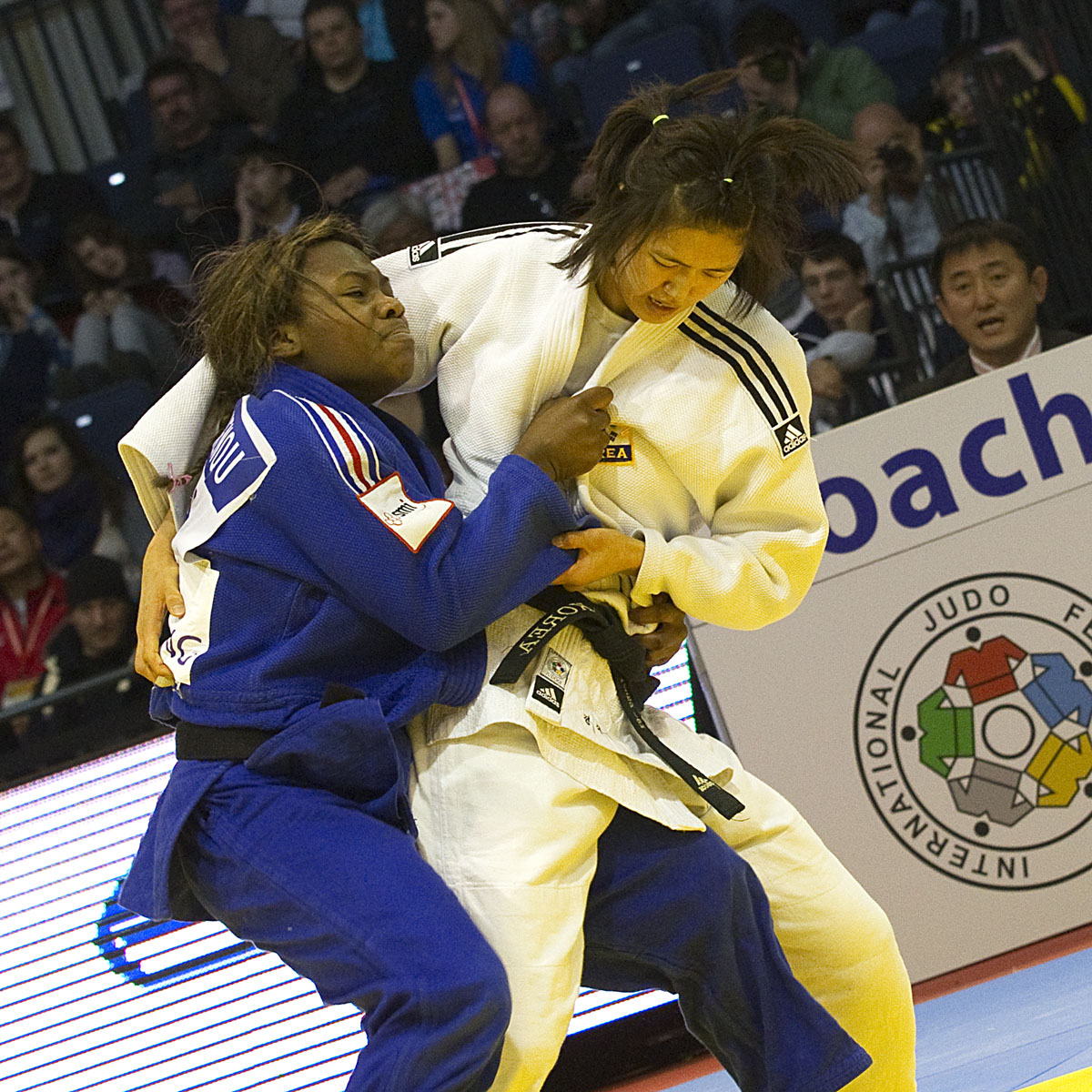 Clarisse Agbegnenou (FRA) vs Da-Woon Joung (KOR)