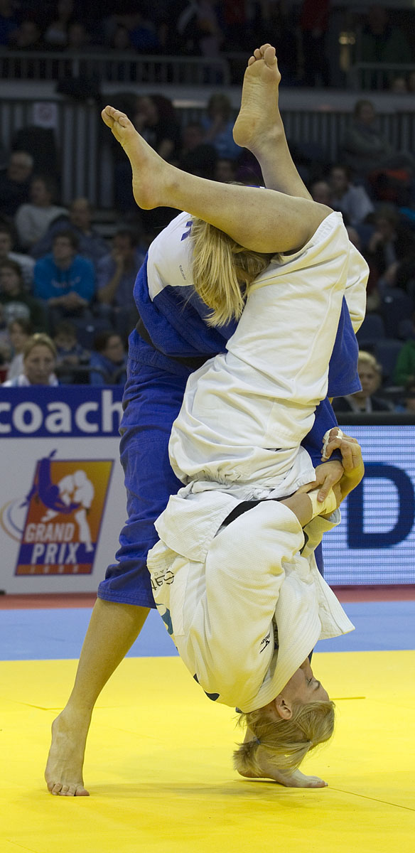 Gemma Gibbons (GBR) vs Anamari Velenšek (SLO)