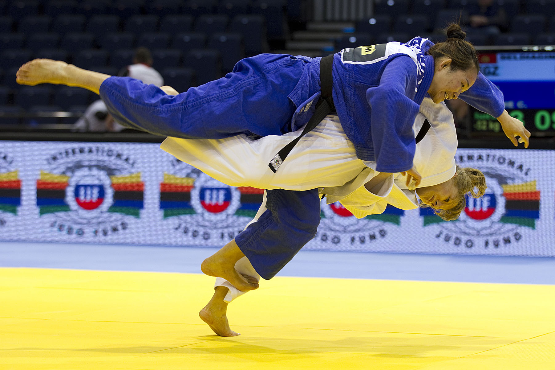 Cancan He (CHN) vs Kseniia Beldiagina (KGZ)