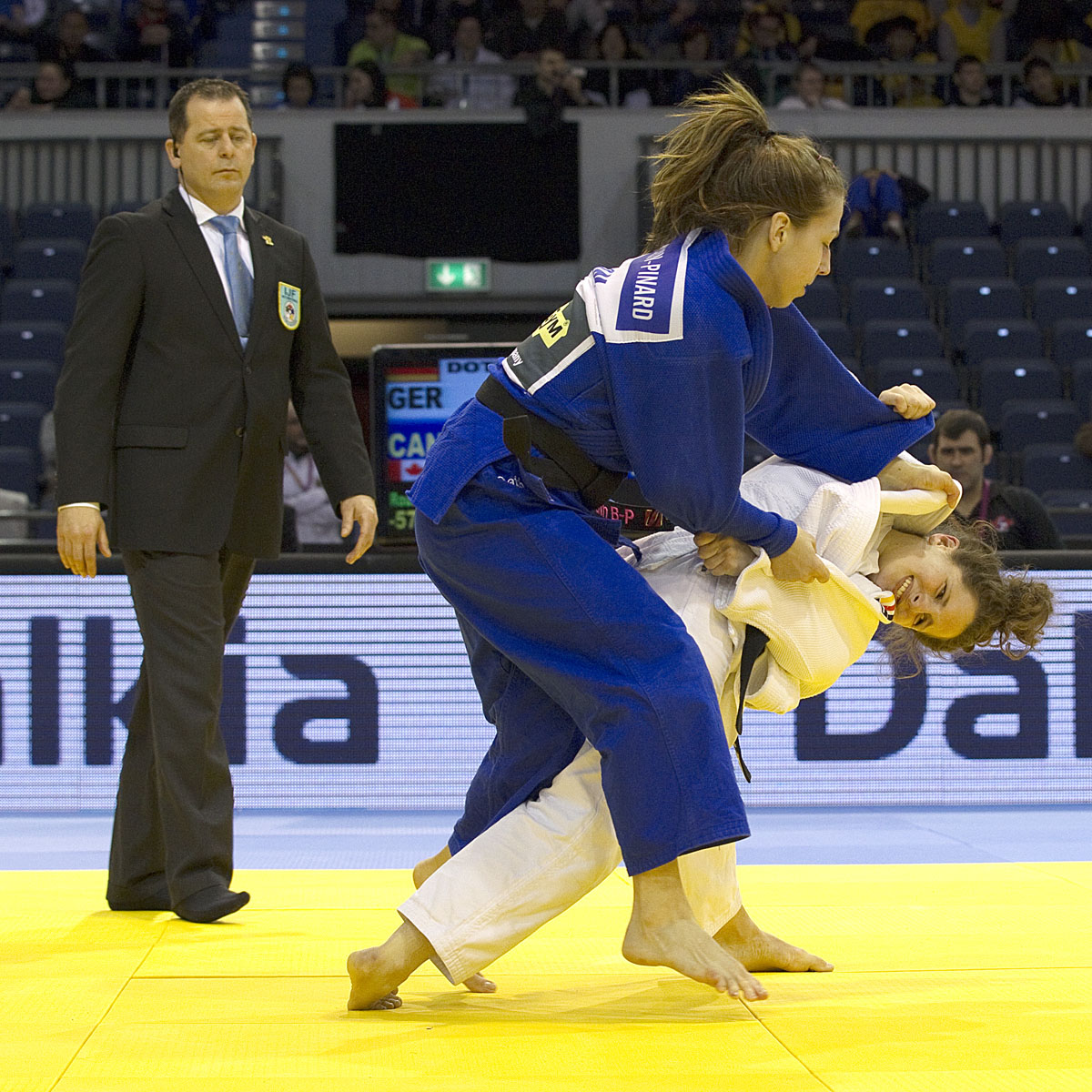 Catherine Beauchemin-Pinard (CAN) vs Emily Dotzler (GER)