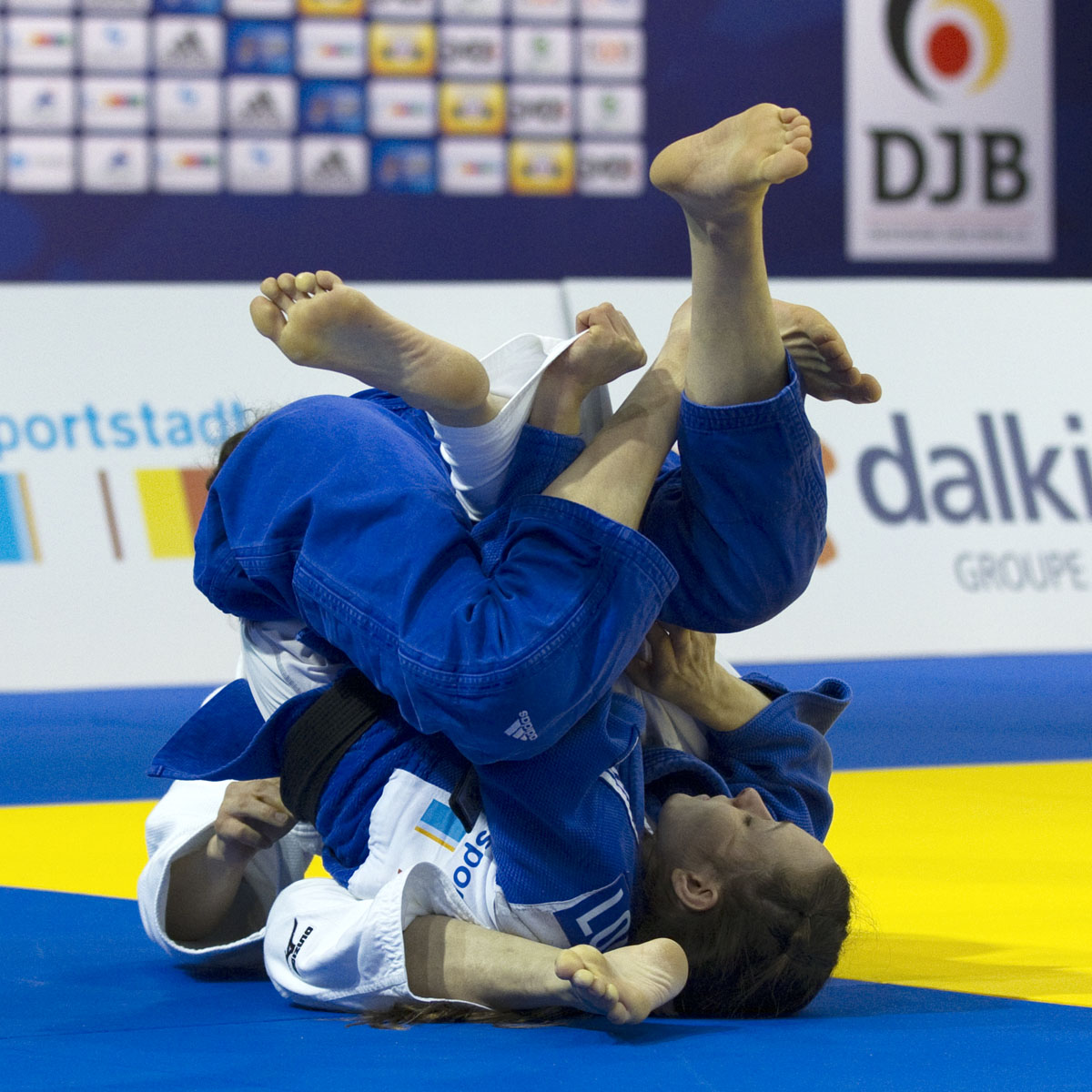 Dilara Lokmanhekim (TUR) vs Violeta Dumitru (ROU)