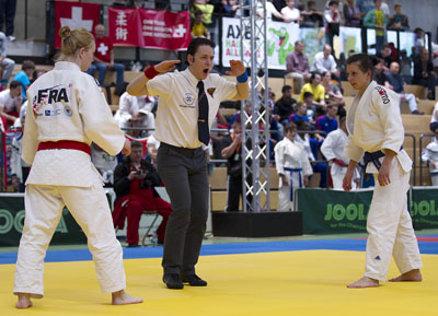 Anais Chauvel (FRA) vs Martyna Bieronska (POL)