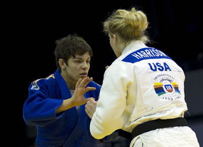 Heide Wollert (GER) vs Kayla Harrison (USA) im Halbfinale des Judo Grand Prix Düsseldorf 2012