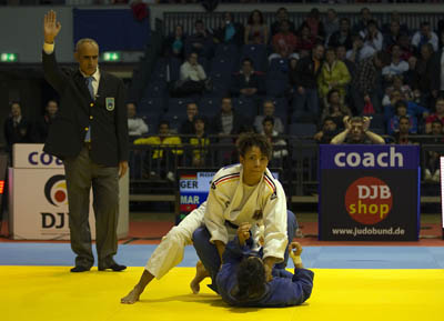 Fatima Zahra Ait Ali (MAR) vs Miryam Roper (GER)