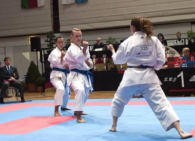 Franziska Krieg, Denise Pawlowsky und Sabine Schneider - Team Kata bei den Karate German Open 2011