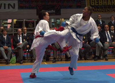 Kristina Mah (Australia - AKF NATIONAL TEAM, AUS) - Siegerin Klasse -61 kg vs Nomie Kornfeld (NEUCHTEL KARAT-DO, SUI)