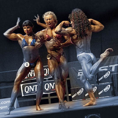 Posedown Miss Body Fitness: Liudmila Kakaulina (RUS), Elena Sportun (GER) & Cristina Franzoso (ITA)