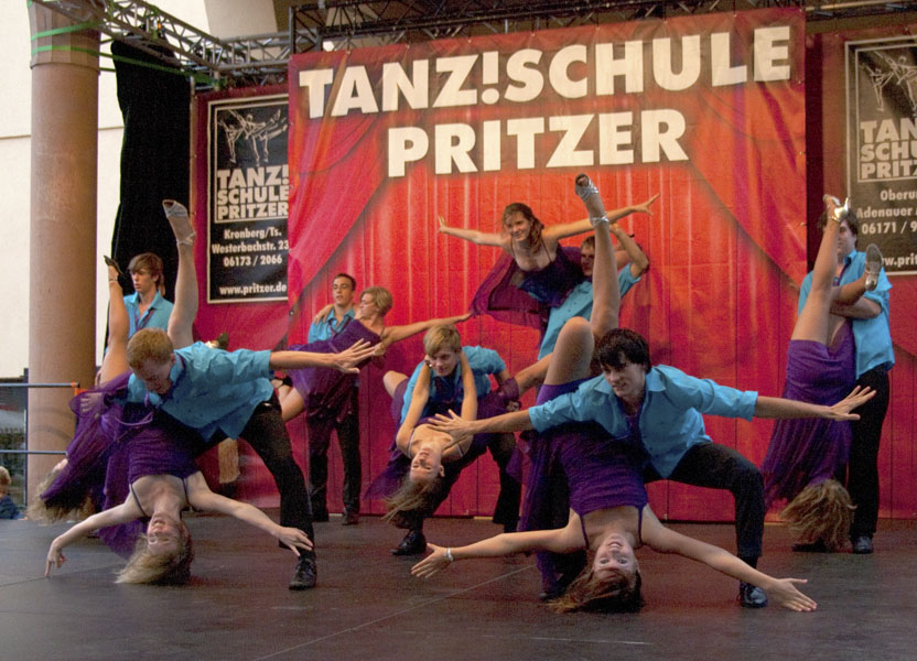 Kronberger Herbstmarkt 2011 - Show der Tanzschule Pritzer